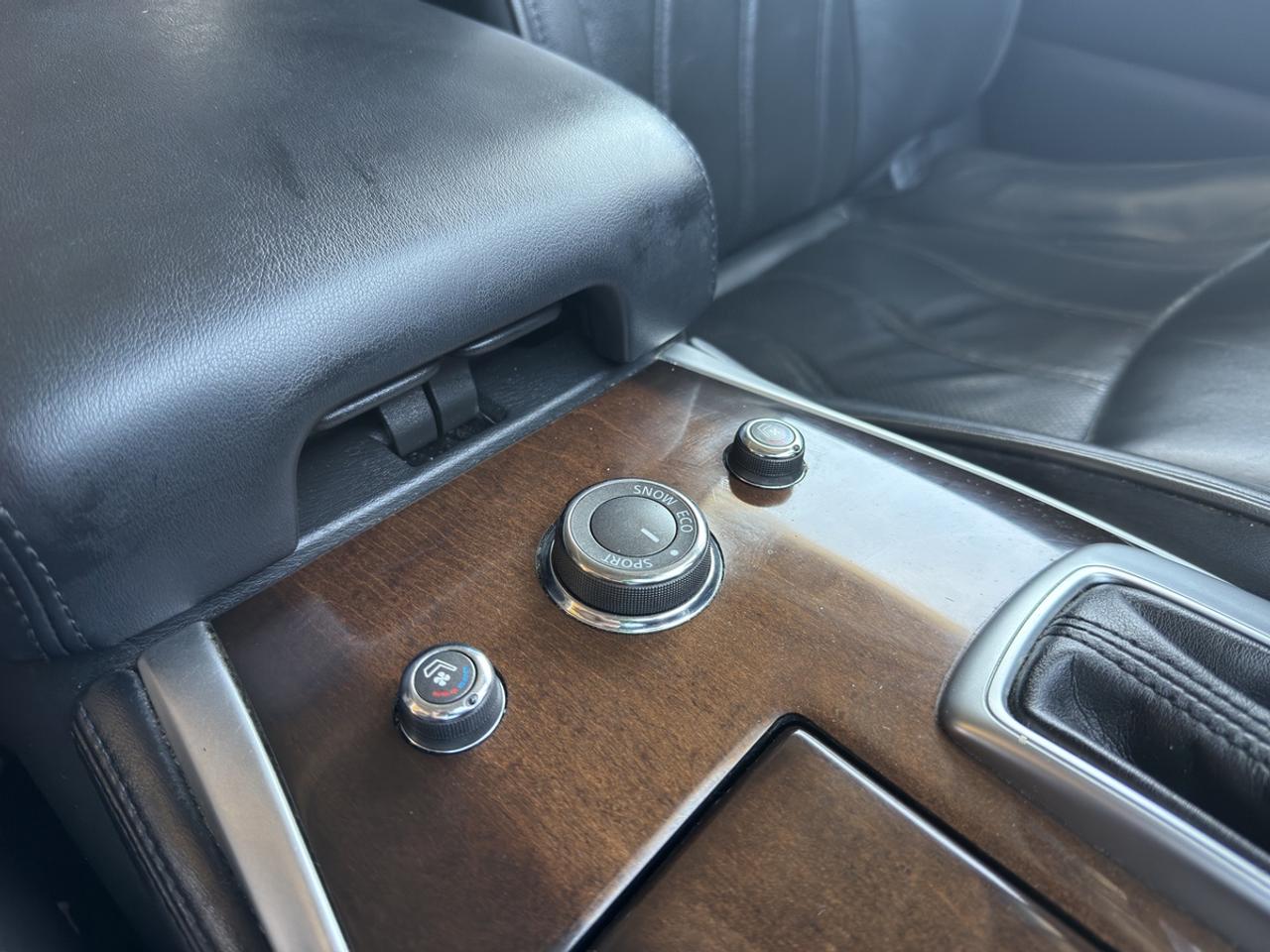 2015 Infiniti QX60 - NO ACCIDENTS - ONE OWNER Photo