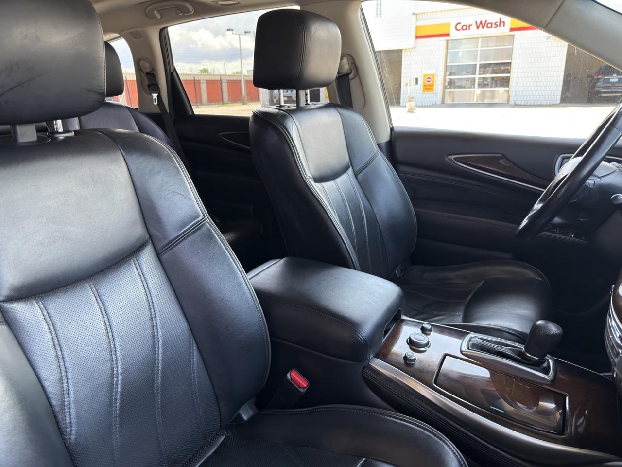 2015 Infiniti QX60 - NO ACCIDENTS - ONE OWNER Photo