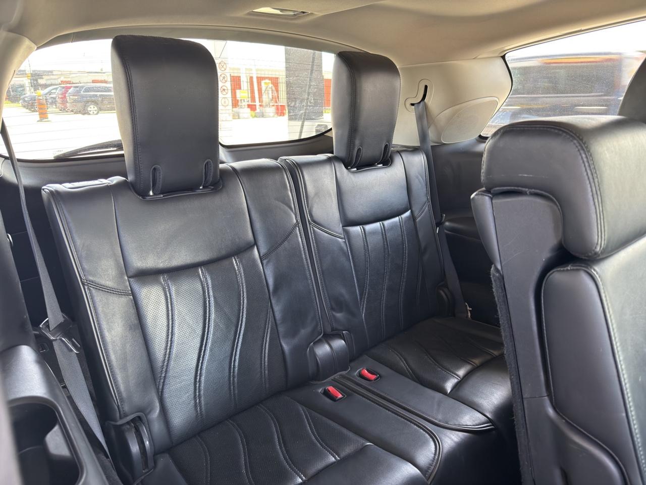 2015 Infiniti QX60 - NO ACCIDENTS - ONE OWNER Photo