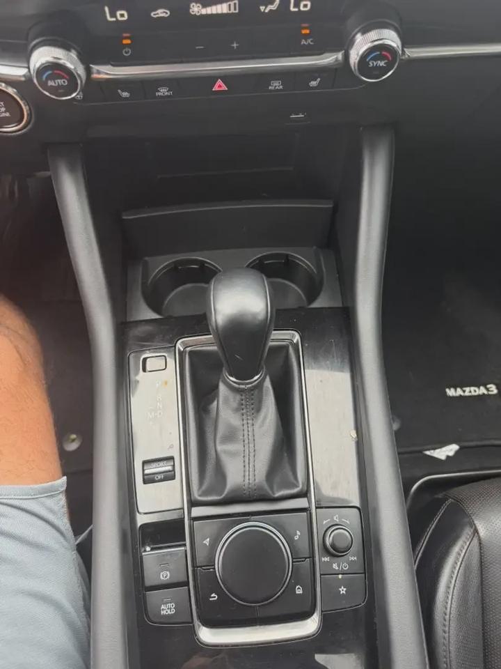 2021 Mazda MAZDA3 GT AWD Photo