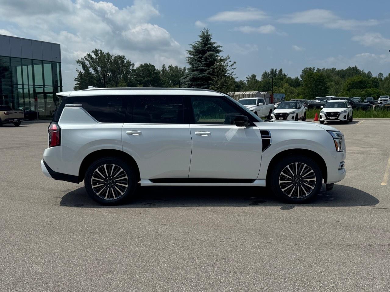 2026 Nissan Armada 4x4 Platinum Reserve Photo2