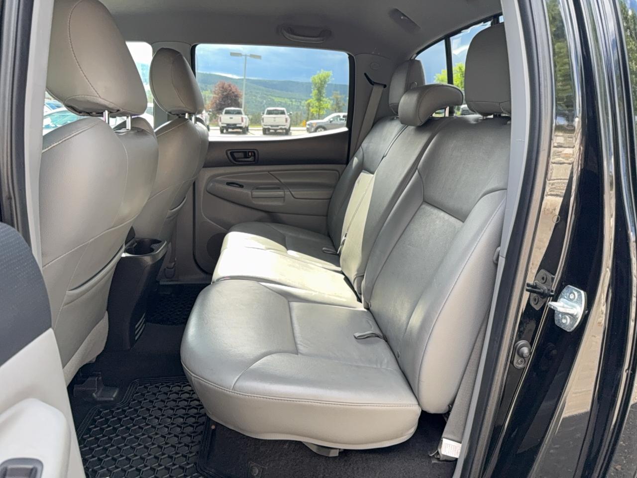 2014 Toyota Tacoma Doublecab LG BD TRD Sport Premium Photo