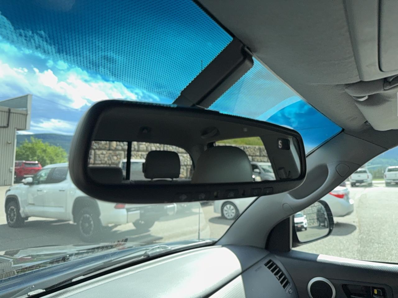 2014 Toyota Tacoma Doublecab LG BD TRD Sport Premium Photo