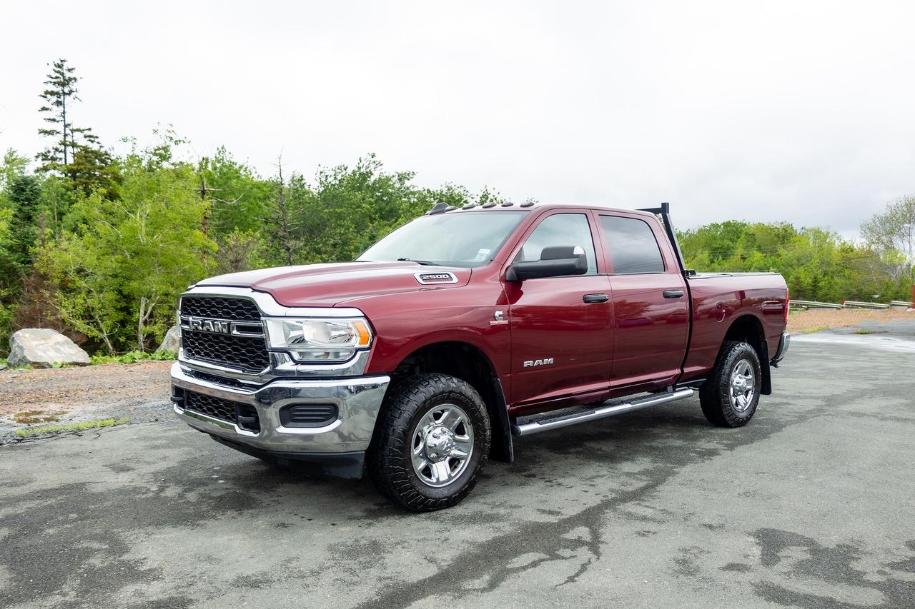 2020 RAM 2500 Tradesman 4x4 Crew Cab 6'4" Box