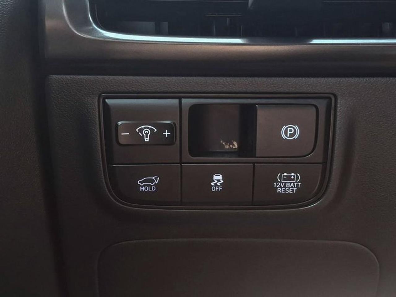 2025 Hyundai Tucson Hybrid N-Line AWD | Sunroof | Heated Seats + Steering | Remote Start | Hands-Free Liftgate | BSM and More ! Photo