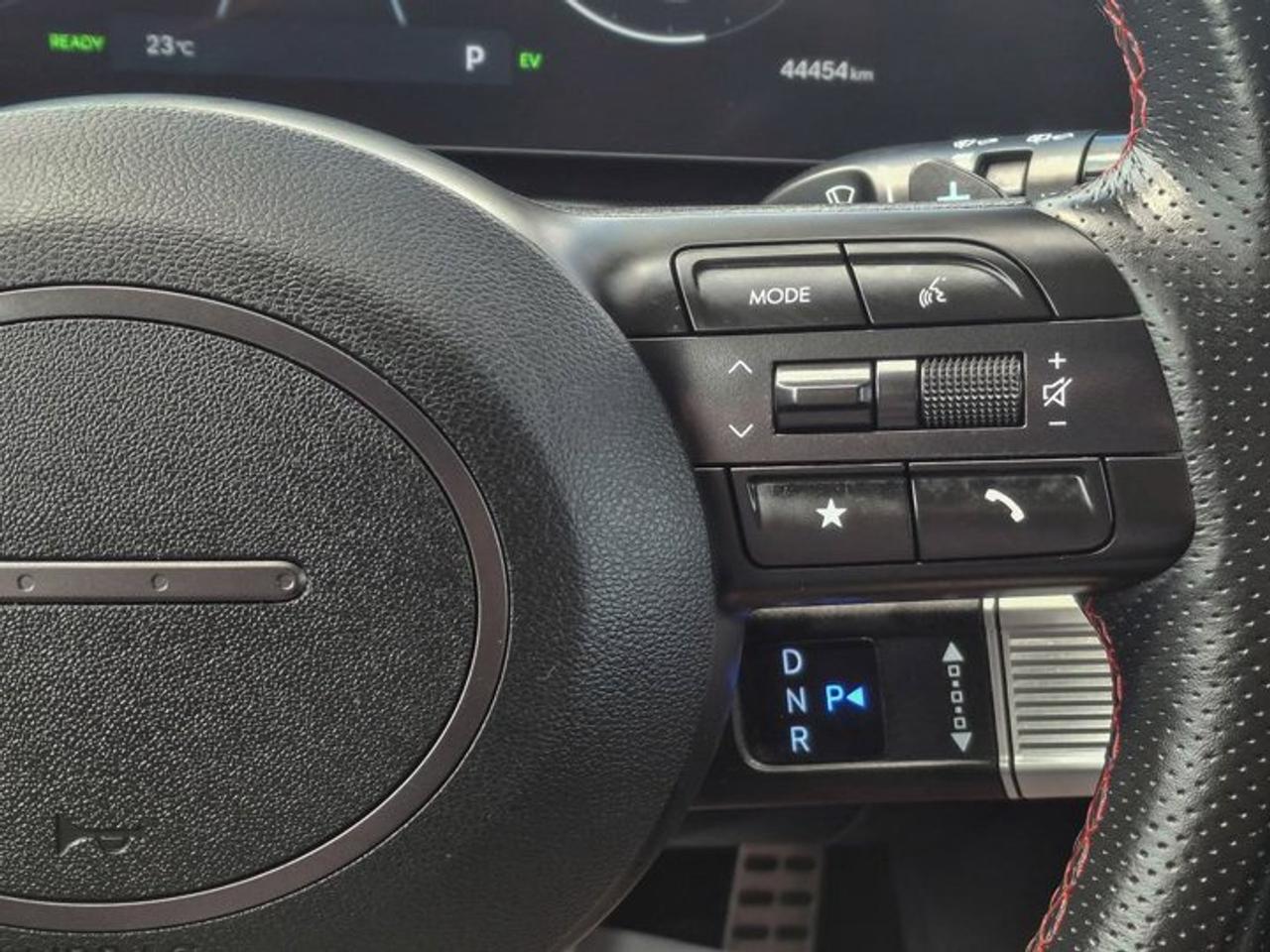 2025 Hyundai Tucson Hybrid N-Line AWD | Sunroof | Heated Seats + Steering | Remote Start | Hands-Free Liftgate | BSM and More ! Photo