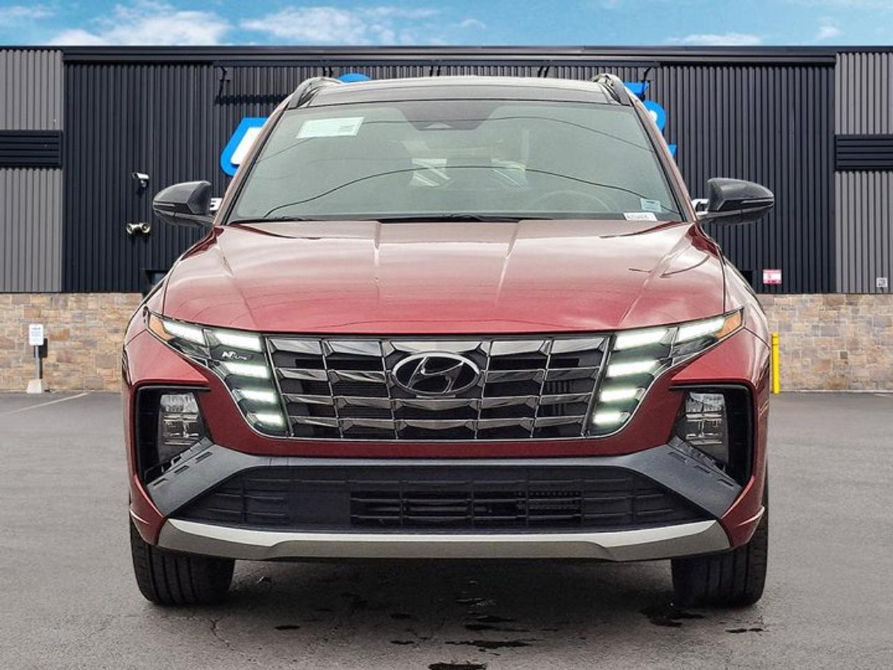 2024 Hyundai Tucson Hybrid N-Line AWD | Sunroof | Leather | Nav | Bose | Adaptive Cruise | Heated Wheel + Seats | and More ! Photo
