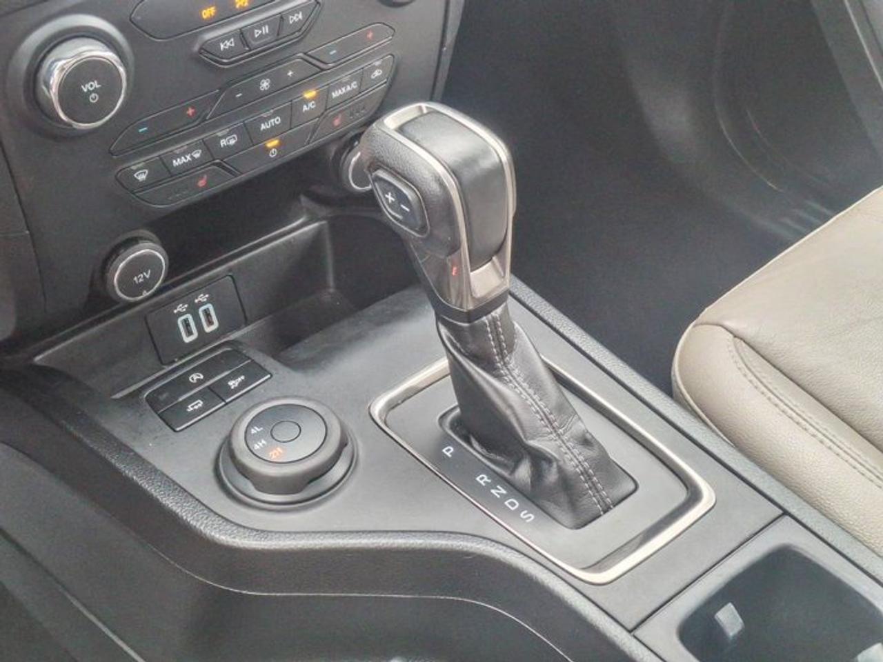 2021 Ford Ranger LARIAT 4x4 | Leather | Heated Seats | Lane Keep | Blind Spot | and More ! Photo