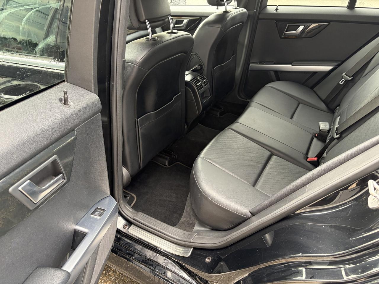 2012 Mercedes-Benz GLK-Class GLK350 4MATIC - Photo #5