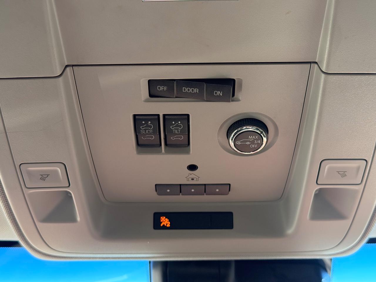 2019 Chevrolet Suburban Premier Photo