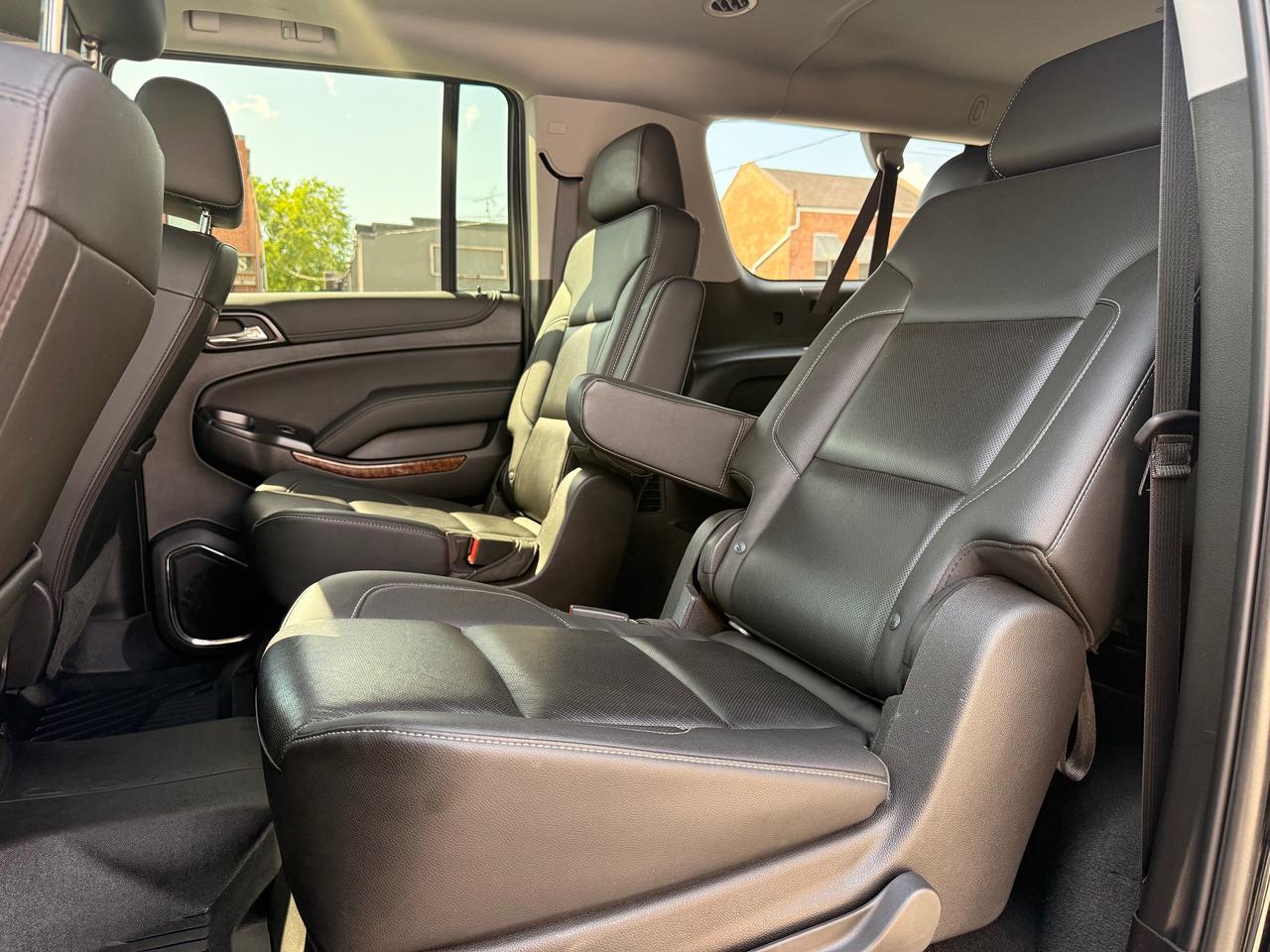 2019 Chevrolet Suburban Premier Photo