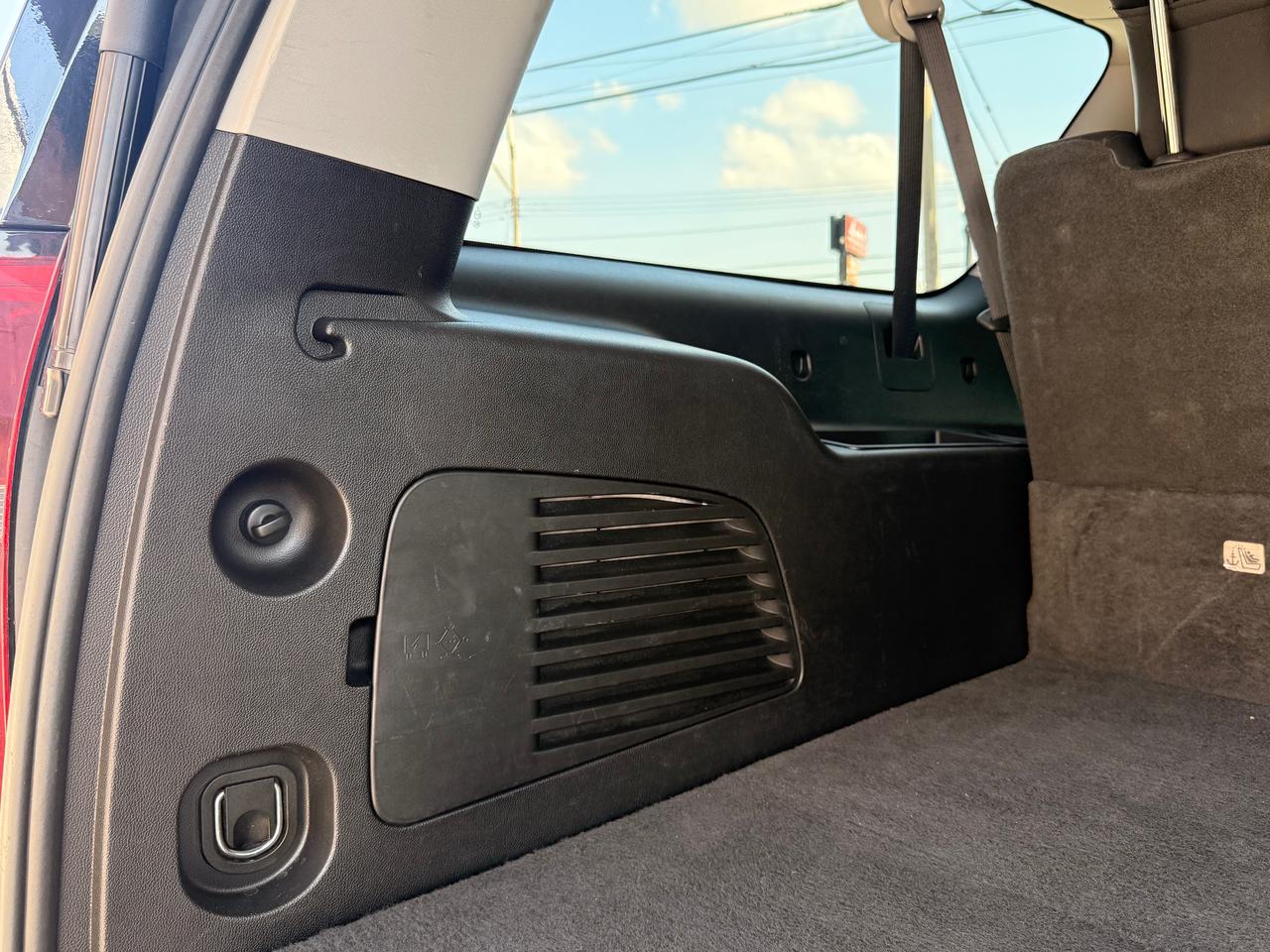 2019 Chevrolet Suburban Premier Photo