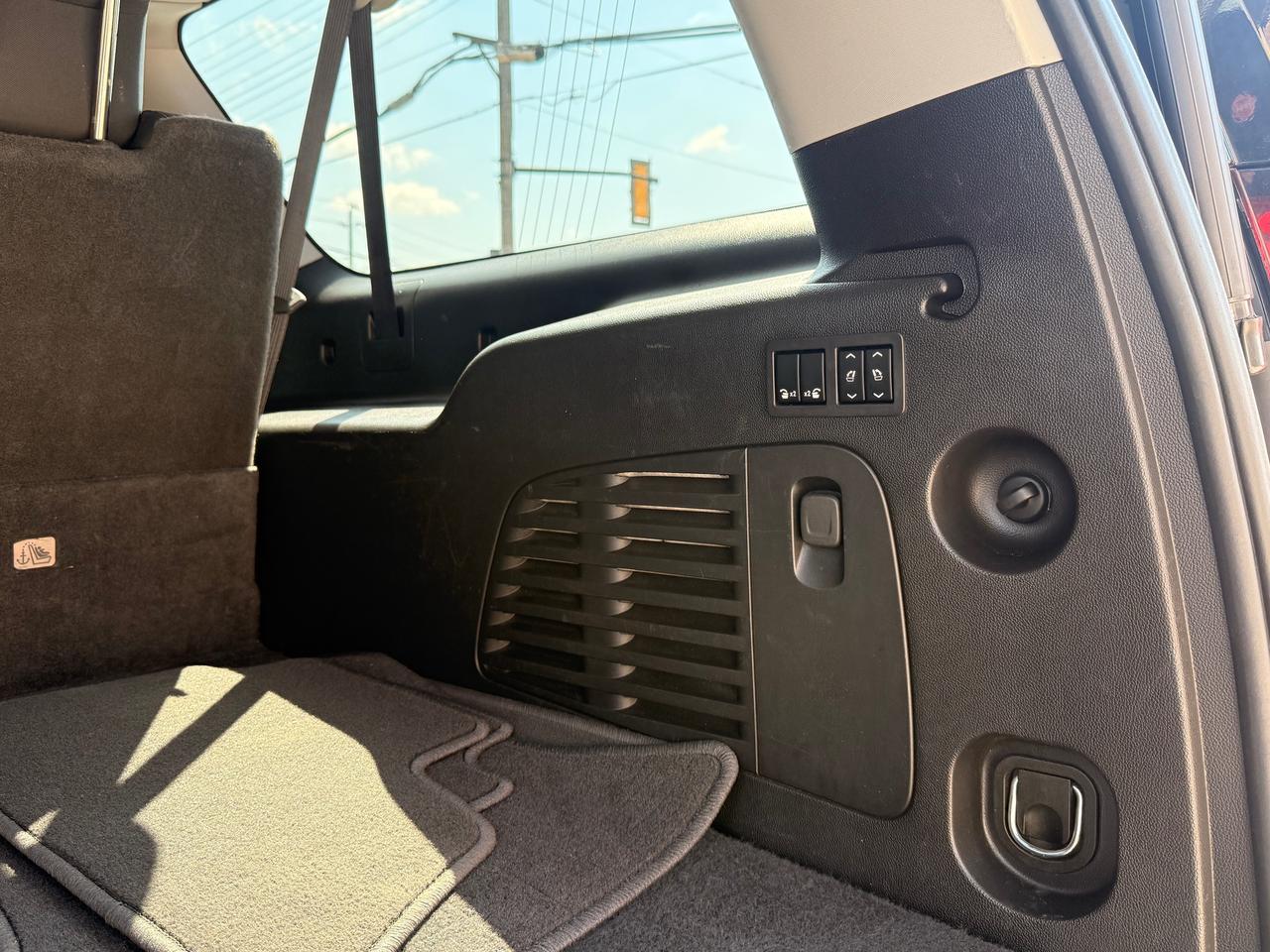 2019 Chevrolet Suburban Premier Photo