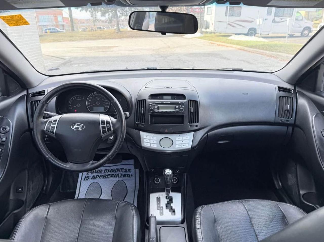 2010 Hyundai Elantra Limited - AUTO, LEATHER, SUNROOF, HEATED SEATS! Photo14