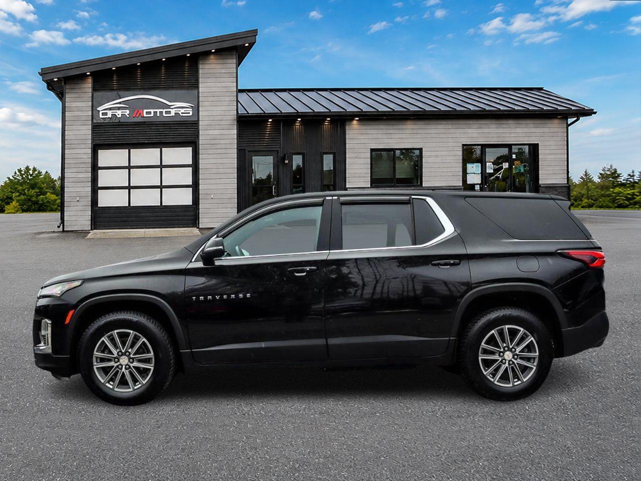 2023 Chevrolet Traverse LT Cloth All-Wheel Drive Photo4