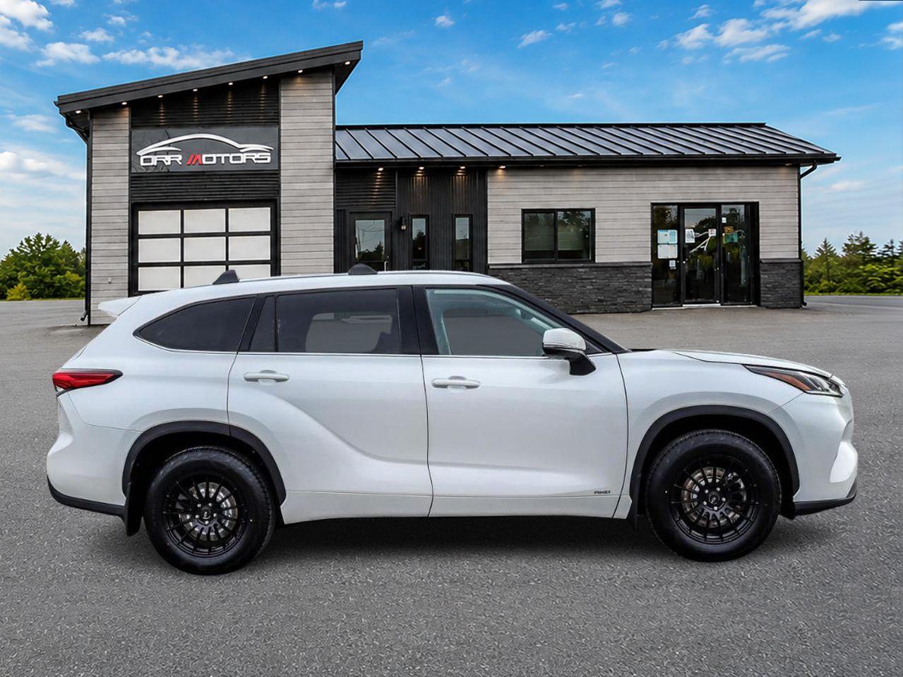 2021 Toyota Highlander Hybrid Limited 4dr All-Wheel Drive Photo2
