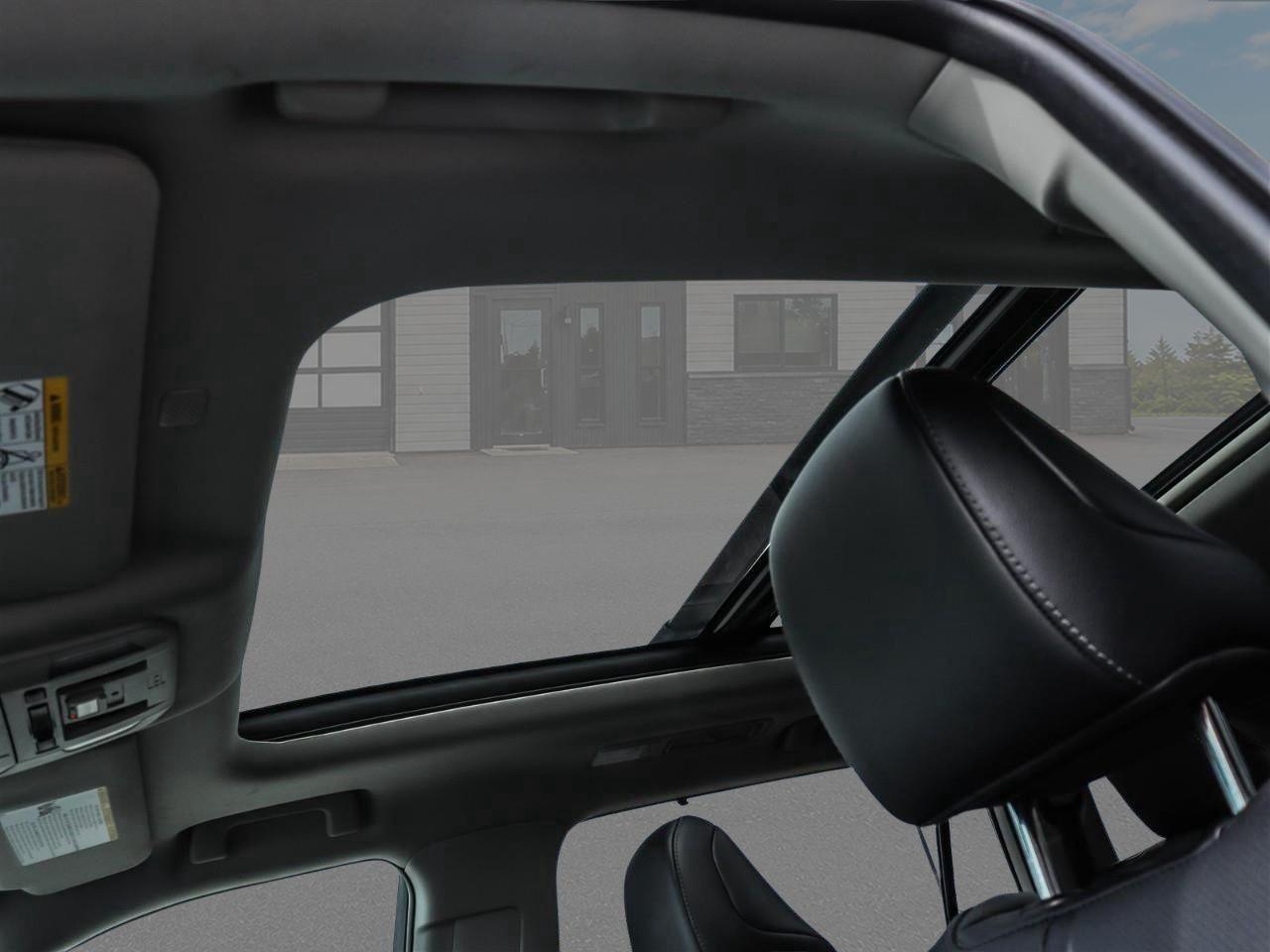 2021 Toyota Highlander Hybrid Limited 4dr All-Wheel Drive Photo