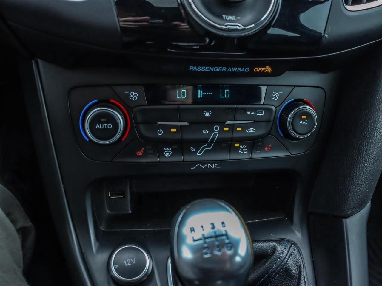 2016 Ford Focus RS Base 4dr Hatchback Photo