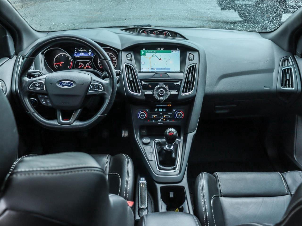 2018 Ford Focus ST Base 4dr Hatchback Photo