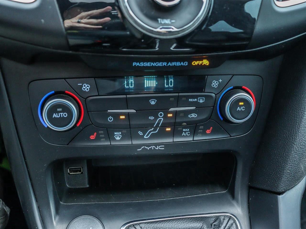 2018 Ford Focus ST Base 4dr Hatchback Photo