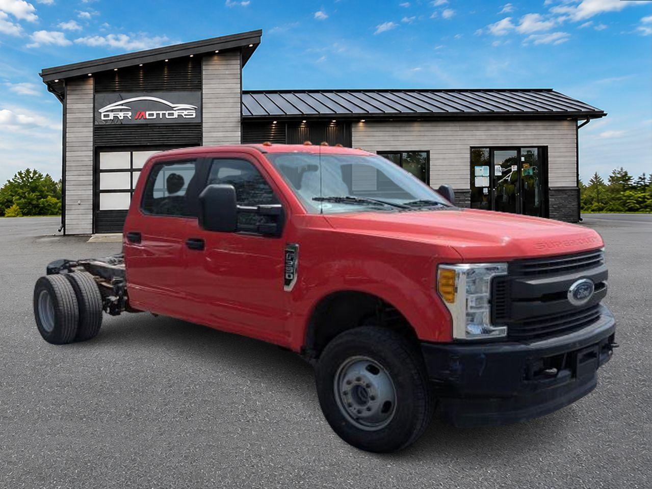 2017 Ford F-350 Chassis XL 4x4 SD Crew Cab 179 in. WB DRW Photo