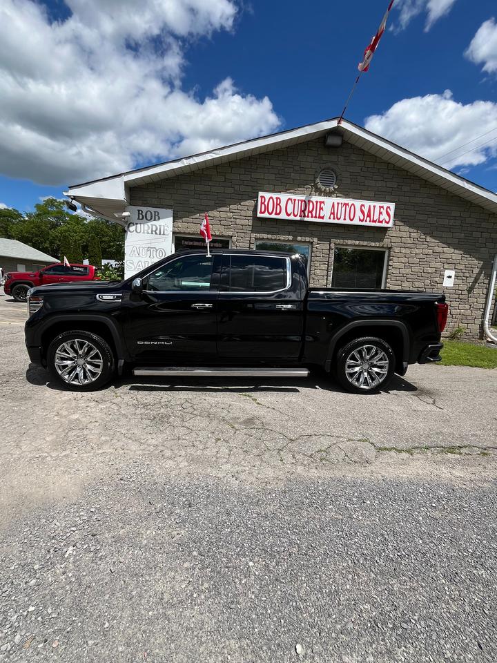 Used 2025 GMC Sierra 4WD Crew Cab Denali Diesel Warranty to 160,000KMS for sale in Cobourg, ON