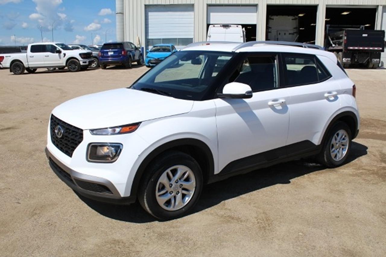 2025 Hyundai Venue Preferred w/Htd cloth, BUC - Photo #1