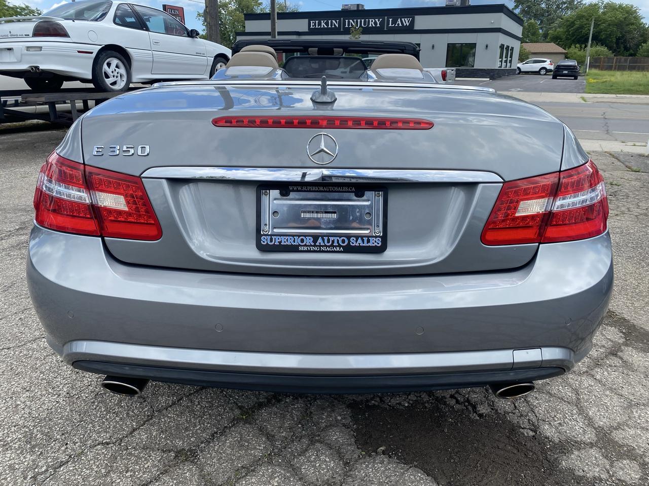 2011 Mercedes-Benz E-Class 2DR CABRIOLET E 350 RWD Photo3