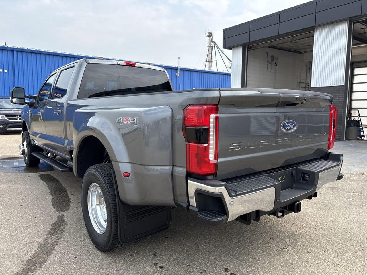 2026 Ford F-350 Super Duty DRW XLT 8' Box 623A Photo4
