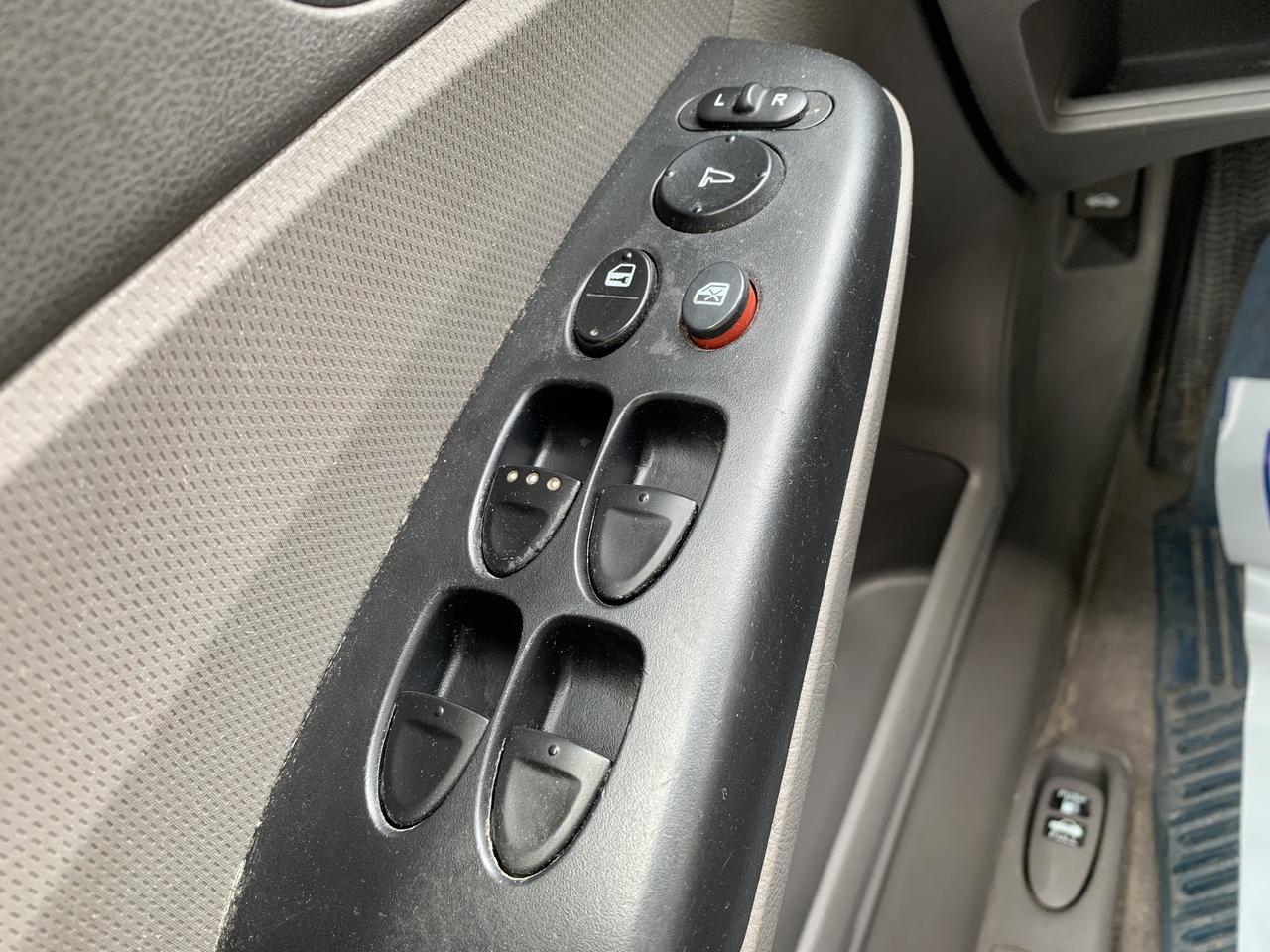2009 Honda Civic 4dr Auto DX-G Photo