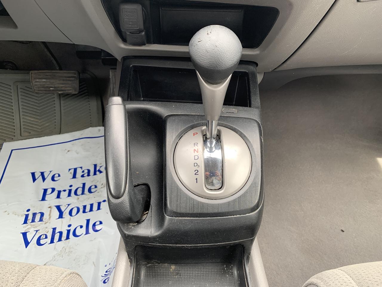 2009 Honda Civic 4dr Auto DX-G Photo