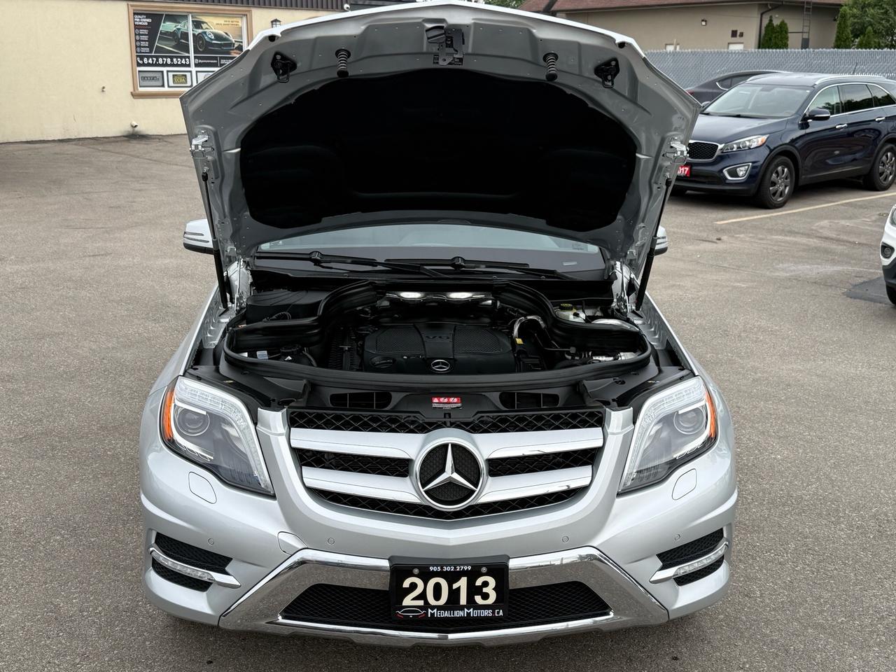 2013 Mercedes-Benz GLK-Class GLK 350 ACCIDENT FREE 1-OWNER NAVI CAM DUAL SUNROO Photo