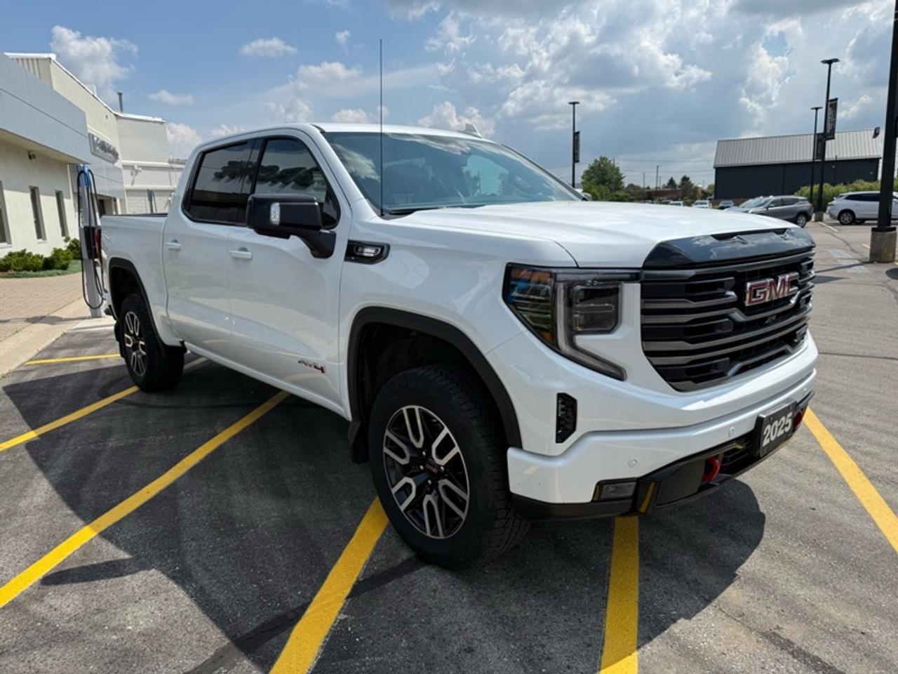 2025 GMC Sierra 1500  Photo