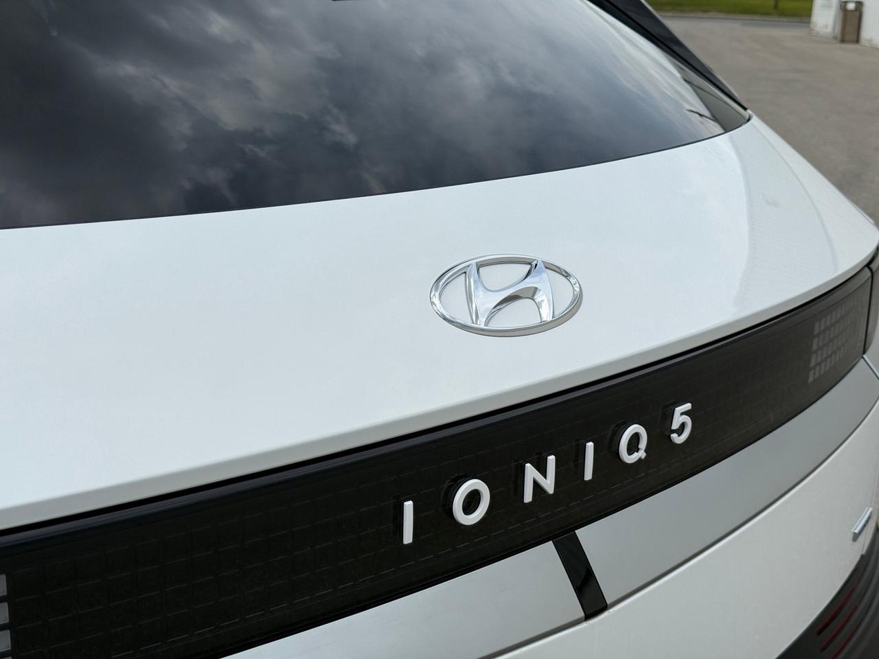 2024 Hyundai IONIQ 5 PREFERRED   AWD   LONG RANGE    NO ACCIDENT   ONE Photo