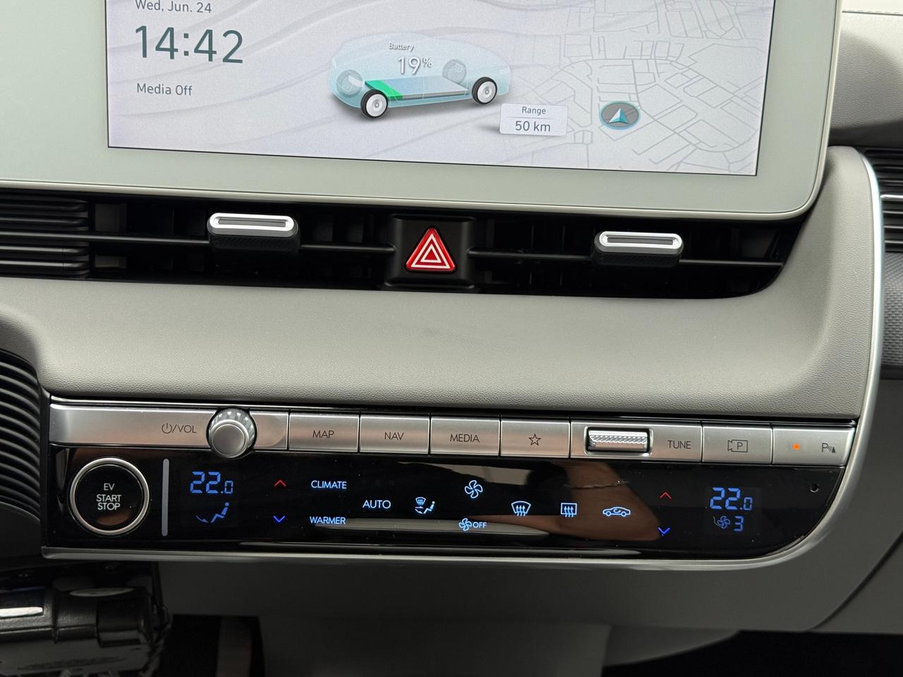 2024 Hyundai IONIQ 5 PREFERRED   AWD   LONG RANGE    NO ACCIDENT   ONE Photo