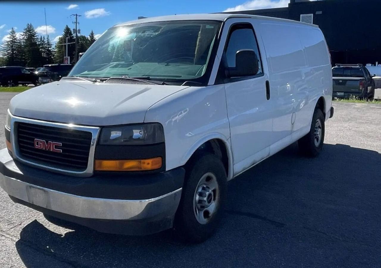 2017 GMC Savana Van 2500 - 135WB - 4.8L V8 Gas Photo