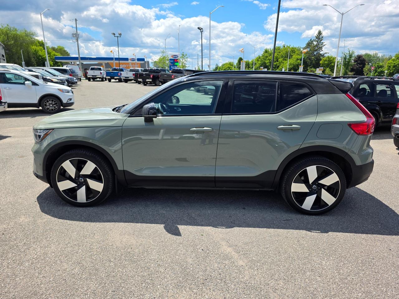 2024 Volvo XC40 Recharge Pure Electric Twin Ultimate 4dr All-Wheel Drive Sport Utility Photo