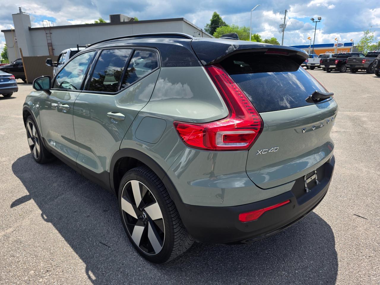 2024 Volvo XC40 Recharge Pure Electric Twin Ultimate 4dr All-Wheel Drive Sport Utility Photo