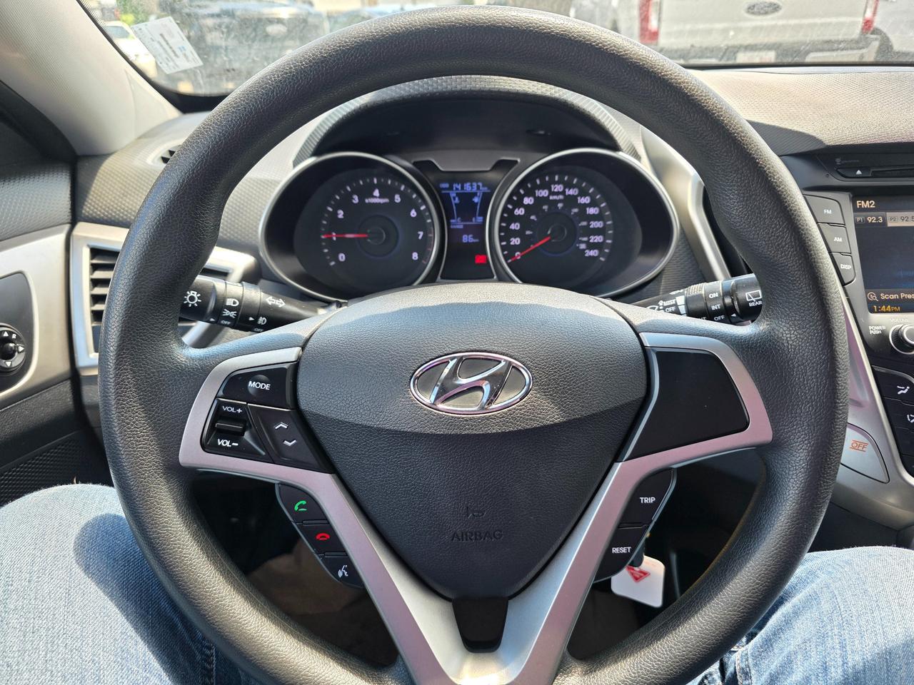 2016 Hyundai Veloster Turbo (M6) 3dr Hatchback Photo