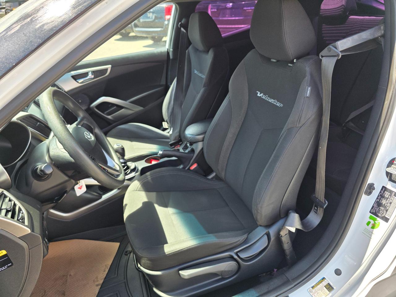 2016 Hyundai Veloster Turbo (M6) 3dr Hatchback Photo