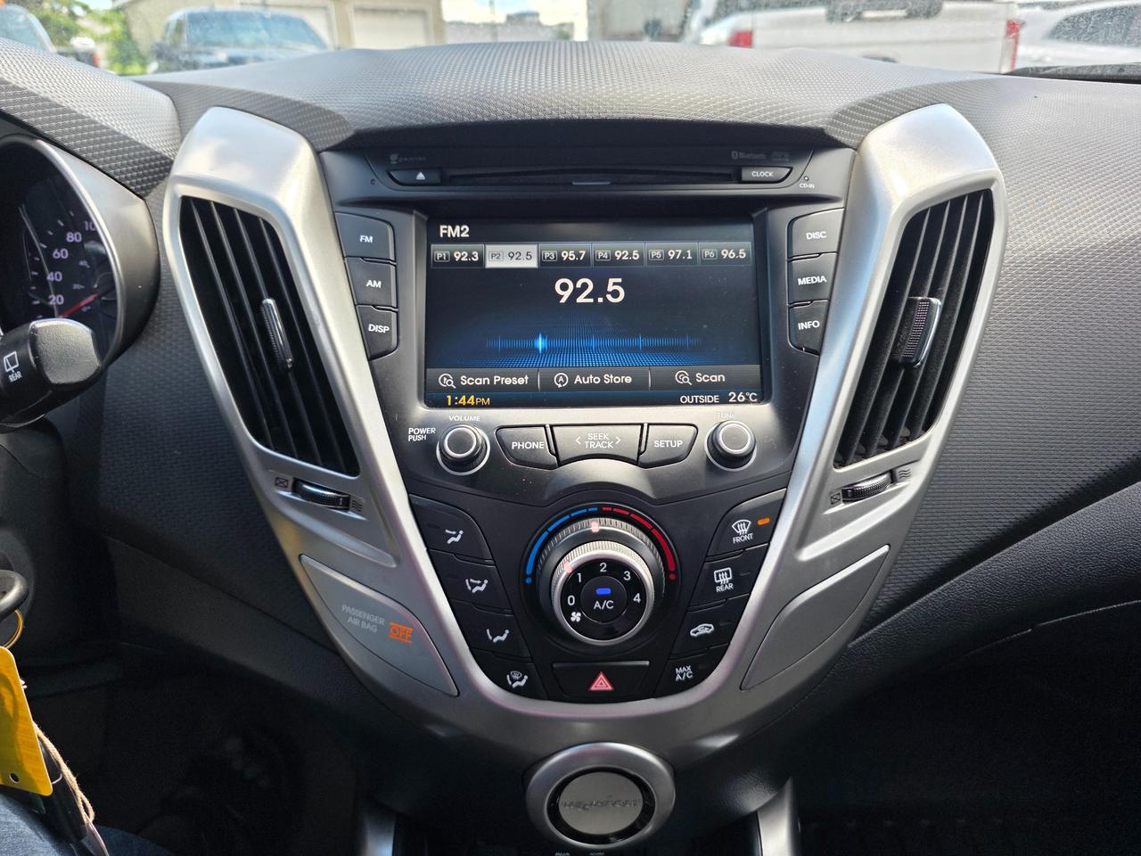 2016 Hyundai Veloster Turbo (M6) 3dr Hatchback Photo