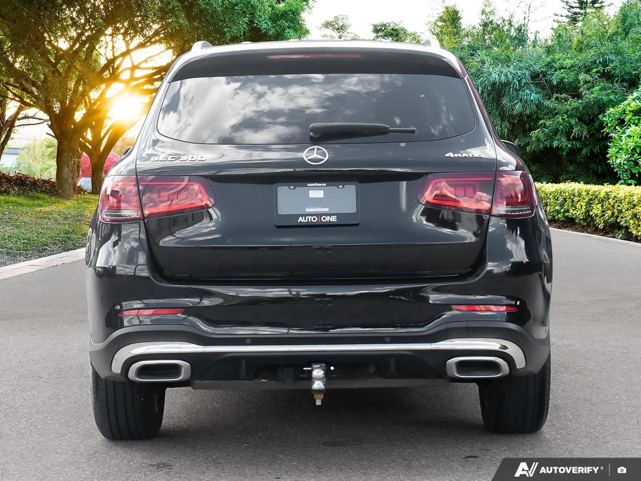 2021 Mercedes-Benz GLC-Class CARFAX CLEAN   AMG WHEELS   4MATIC Photo