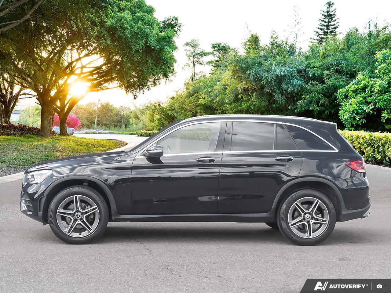 2021 Mercedes-Benz GLC-Class CARFAX CLEAN   AMG WHEELS   4MATIC Photo
