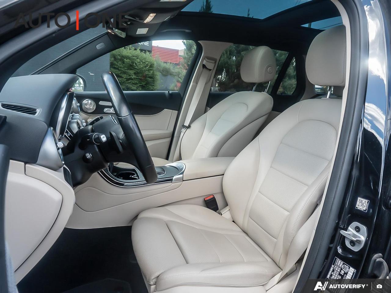 2021 Mercedes-Benz GLC-Class CARFAX CLEAN   AMG WHEELS   4MATIC Photo