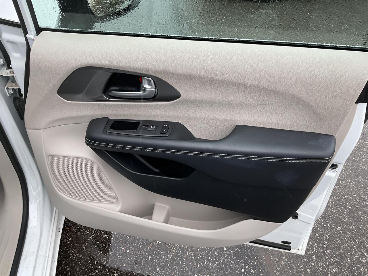 2023 Chrysler Pacifica Touring-L All-Wheel Drive Passenger Van Photo