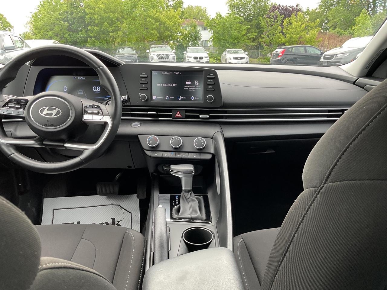 2025 Hyundai Elantra  Photo
