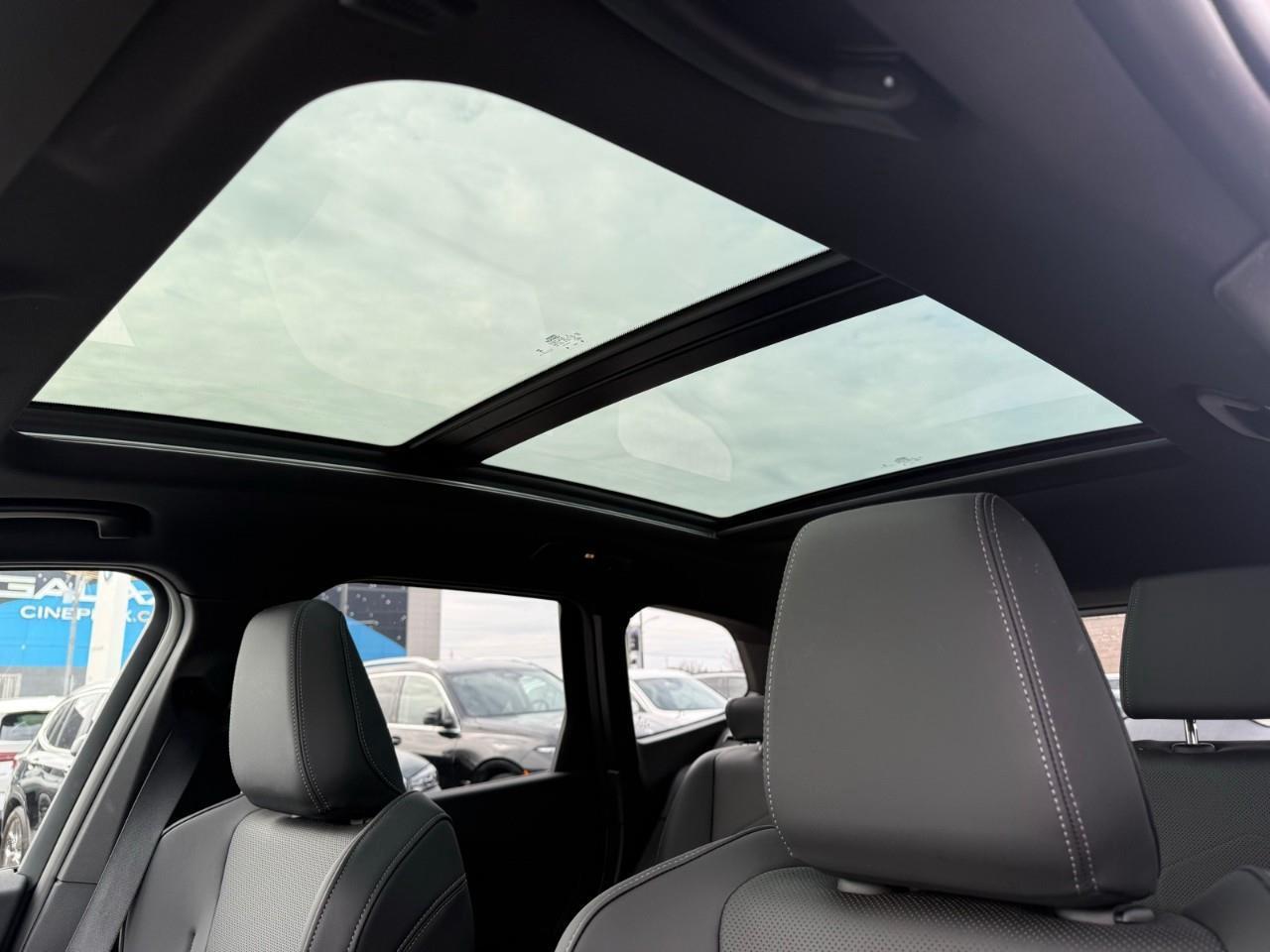 2025 BMW X1 xDrive28i Photo