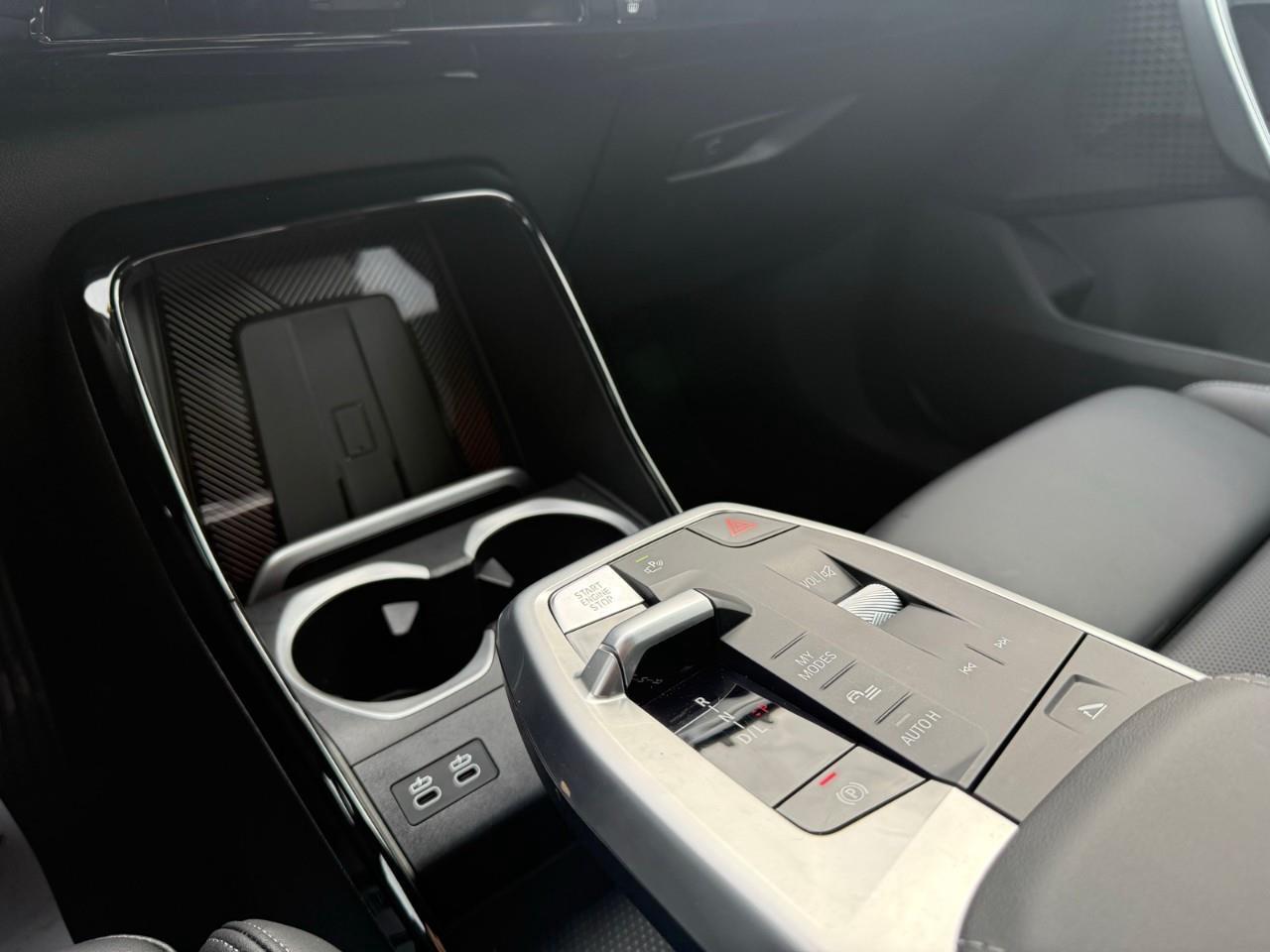 2025 BMW X1 xDrive28i Photo