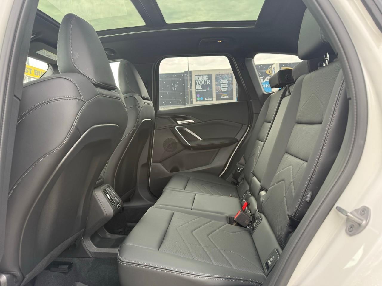2025 BMW X1 xDrive28i Photo
