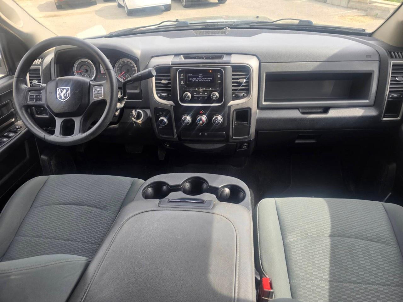 2015 RAM 1500 4WD Crew Cab 5.7 Ft Box ST Photo